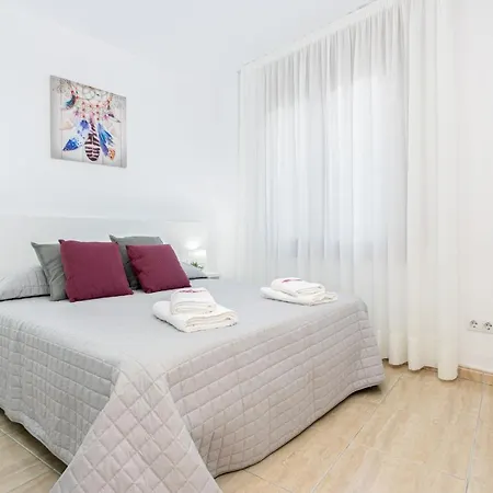 Apart-rent Av Rhode 1º * 罗萨斯