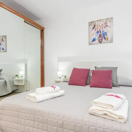 Daire Apart-rent Av Rhode 1º 2009 *