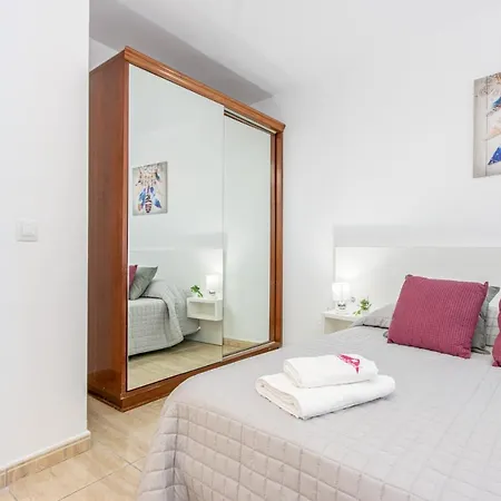 Apart-rent Av Rhode 1º 2009 Daire Roses
