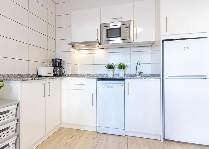 Apart-rent Av Rhode 1º 2009 Daire Roses