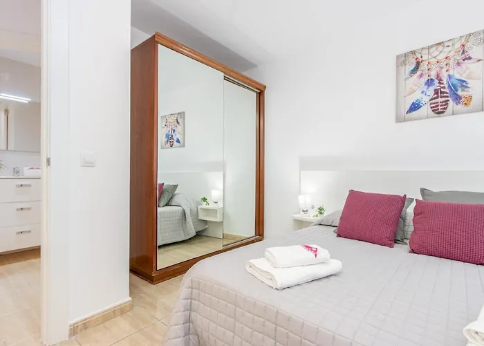 Apart-rent Av Rhode 1º 2009 Daire Roses